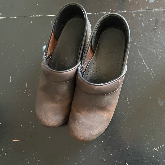 Dansko brown clogs - Picture 2 of 6